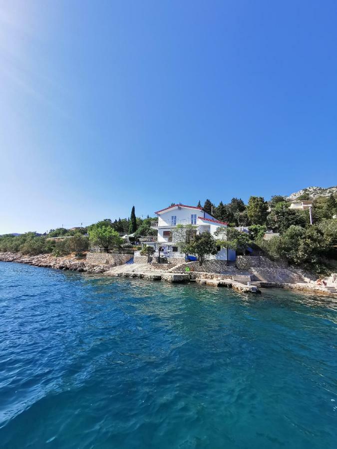 Apartmani Mila Starigrad Paklenica Bagian luar foto